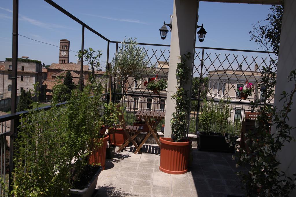 Terrazza Sotto Le Stelle Hotel Roma Esterno foto